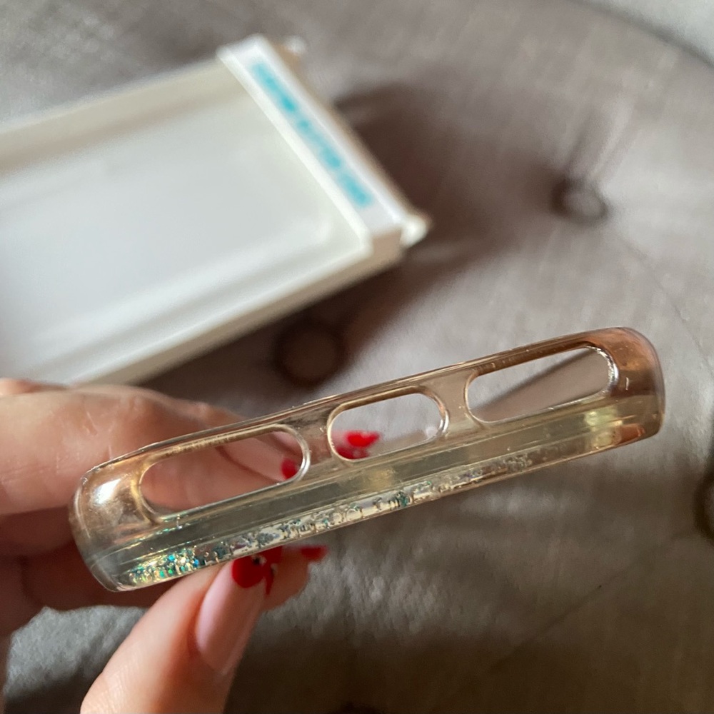 iPhone Floating Glitter Case - Picture 8 of 12